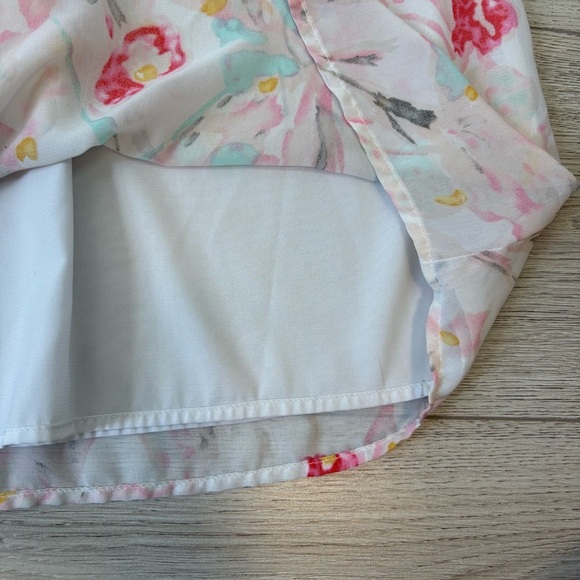 Skies Are Blue White Floral Tank Size M - Picture 7 of 9